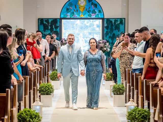 O casamento de Lucas e Isadora em São José dos Pinhais, Paraná 34