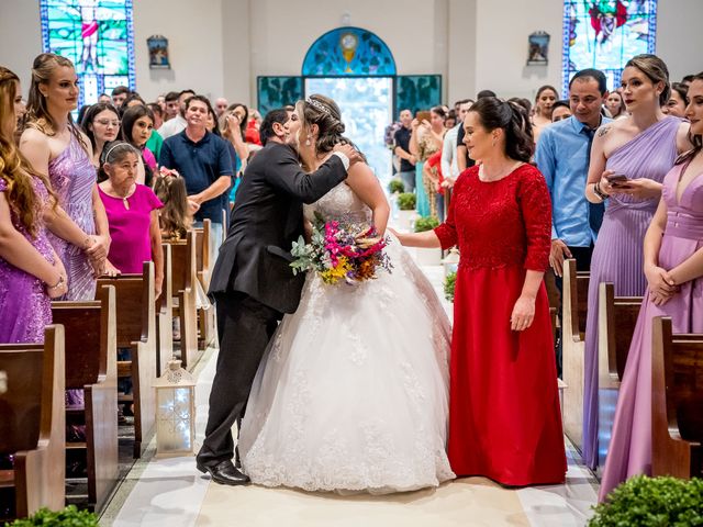 O casamento de Lucas e Isadora em São José dos Pinhais, Paraná 42