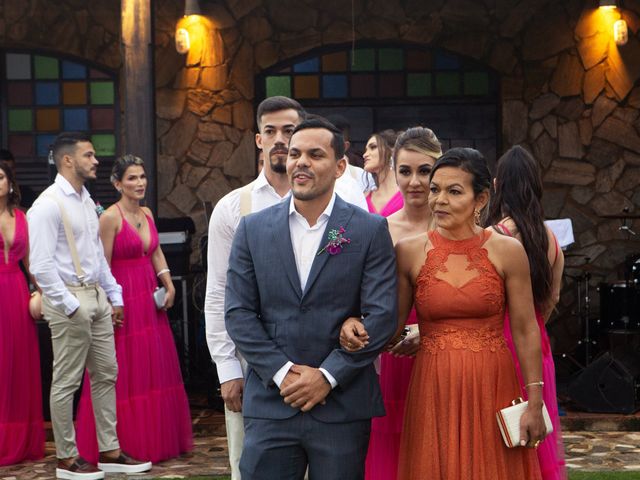 O casamento de Iuri e Ludmila em Lauro de Freitas, Bahia 11