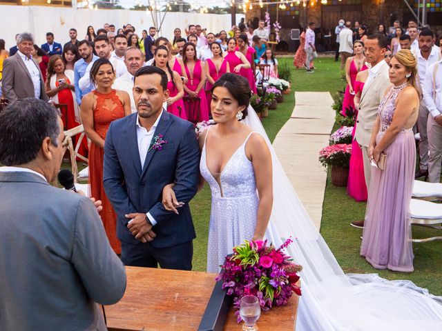 O casamento de Iuri e Ludmila em Lauro de Freitas, Bahia 34