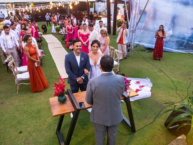 O casamento de Iuri e Ludmila em Lauro de Freitas, Bahia 35