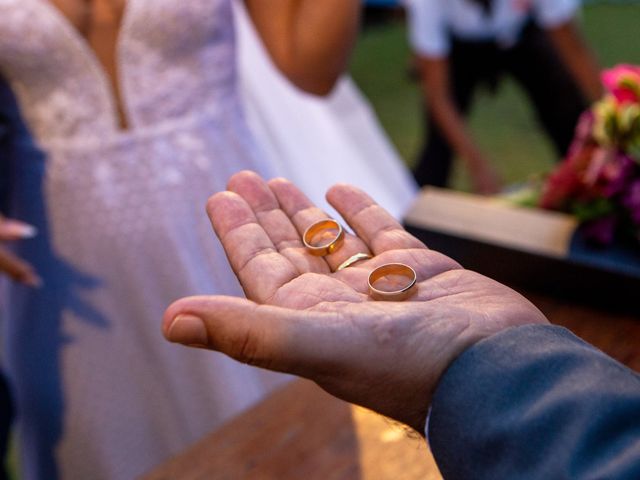 O casamento de Iuri e Ludmila em Lauro de Freitas, Bahia 45