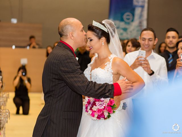 O casamento de Philipp e Camila em Belo Horizonte, Minas Gerais 27