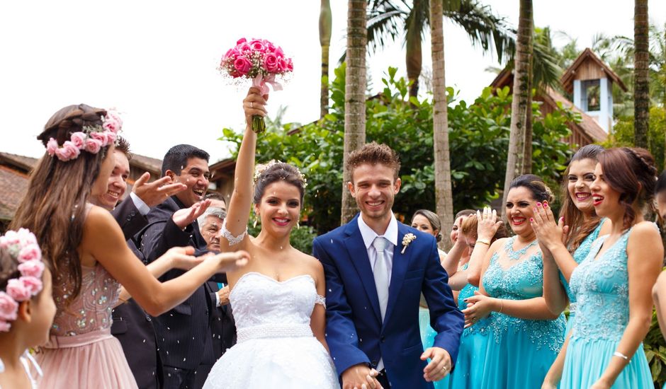 O casamento de Jhon e Shirlei em Joinville, Santa Catarina