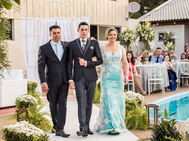 O casamento de Junior e Bruna em Dois Vizinhos, Paraná 16