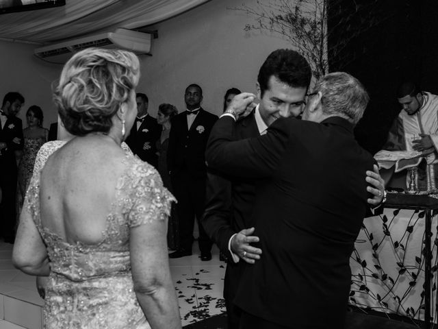 O casamento de Raphael e Vanessa em Santa Isabel, São Paulo Estado 68