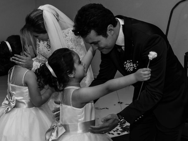 O casamento de Raphael e Vanessa em Santa Isabel, São Paulo Estado 72