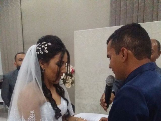 O casamento de Danilo Lustosa e Marlene Bandeira em Aparecida de Goiânia, Goiás 23