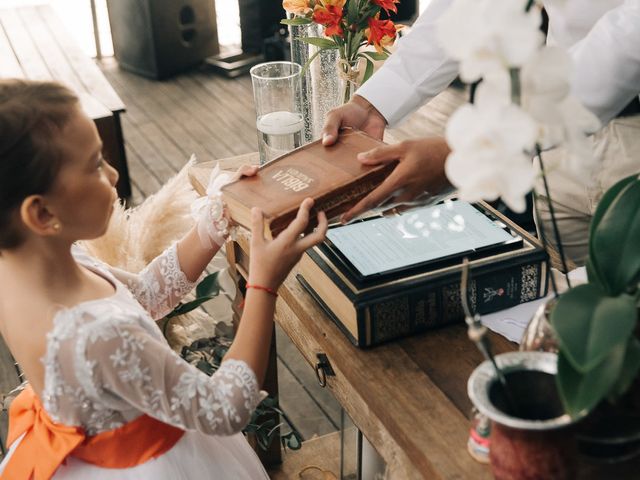 O casamento de Tiago e Crys em Florianópolis, Santa Catarina 87