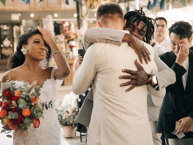 O casamento de Tiago e Crys em Florianópolis, Santa Catarina 95