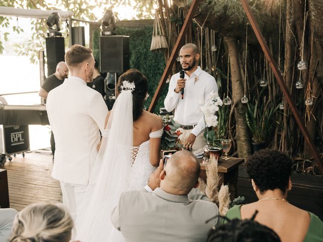 O casamento de Tiago e Crys em Florianópolis, Santa Catarina 97