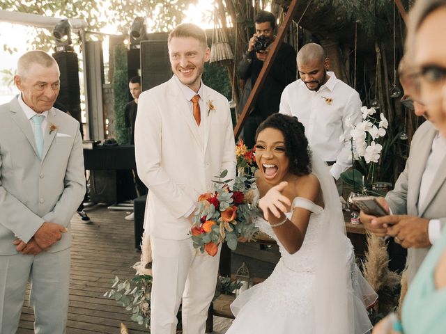 O casamento de Tiago e Crys em Florianópolis, Santa Catarina 107