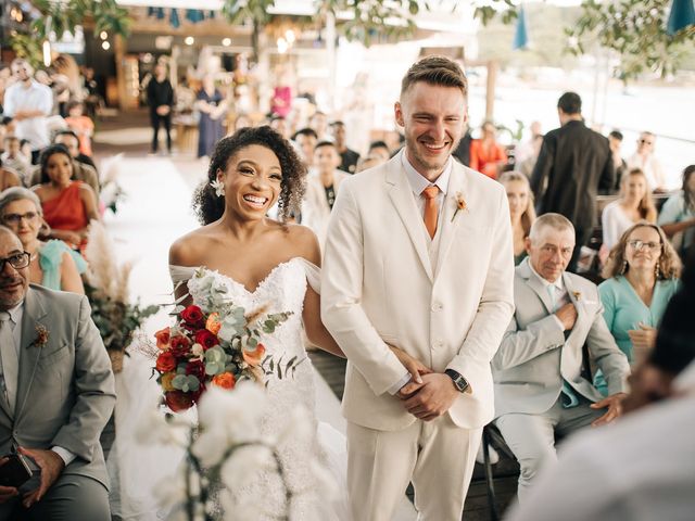 O casamento de Tiago e Crys em Florianópolis, Santa Catarina 138