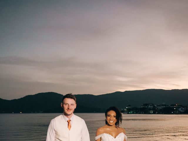 O casamento de Tiago e Crys em Florianópolis, Santa Catarina 159