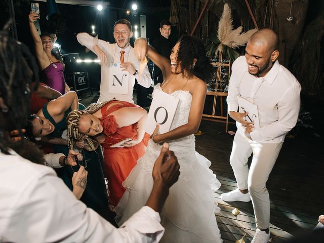 O casamento de Tiago e Crys em Florianópolis, Santa Catarina 185