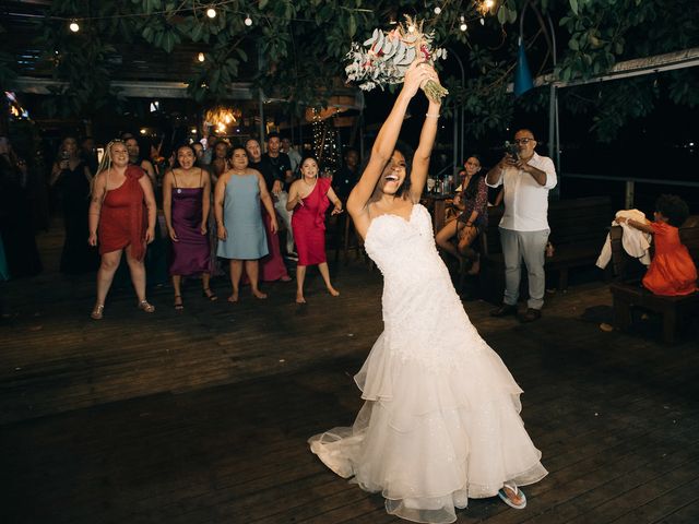 O casamento de Tiago e Crys em Florianópolis, Santa Catarina 208