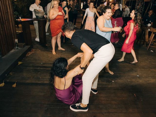 O casamento de Tiago e Crys em Florianópolis, Santa Catarina 211