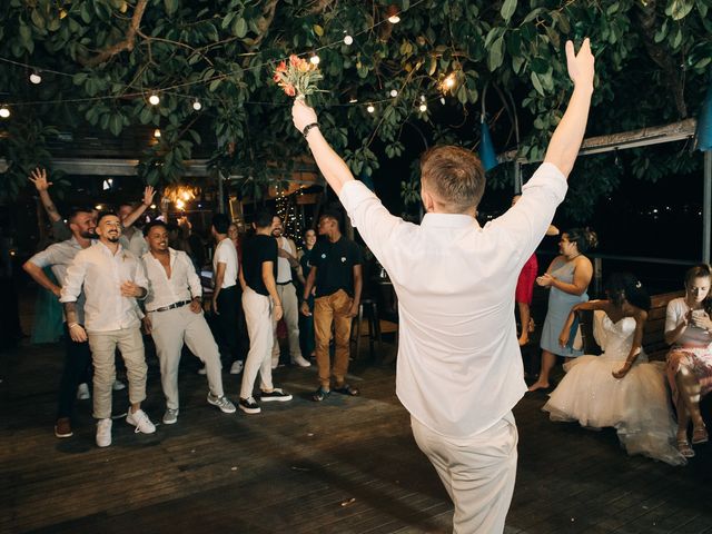 O casamento de Tiago e Crys em Florianópolis, Santa Catarina 213