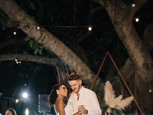 O casamento de Tiago e Crys em Florianópolis, Santa Catarina 242