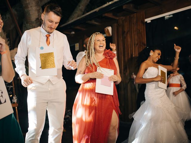 O casamento de Tiago e Crys em Florianópolis, Santa Catarina 244