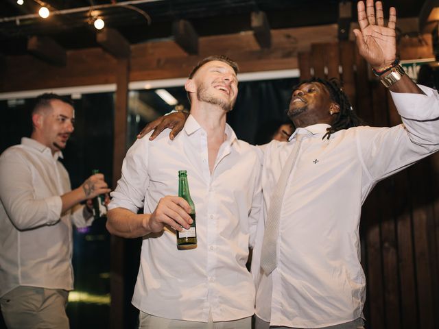 O casamento de Tiago e Crys em Florianópolis, Santa Catarina 266