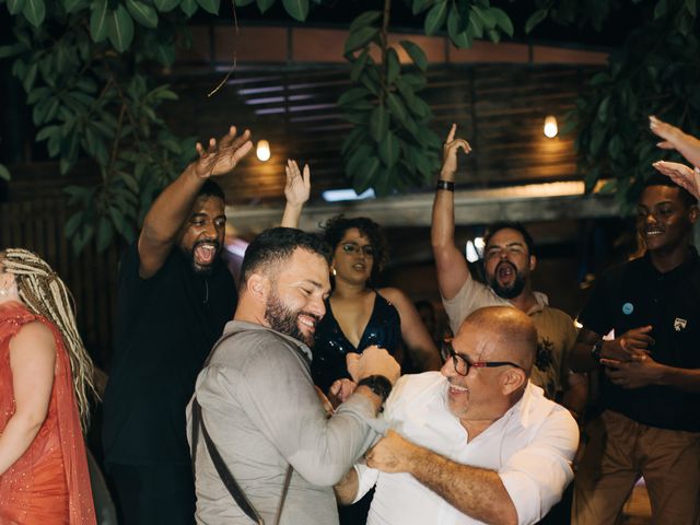 O casamento de Tiago e Crys em Florianópolis, Santa Catarina 274