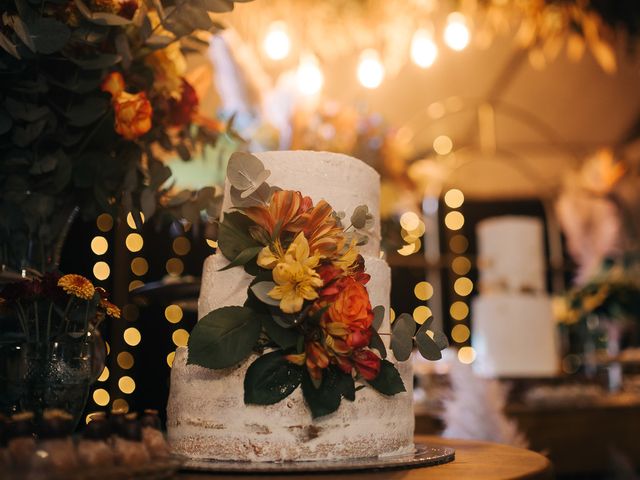 O casamento de Tiago e Crys em Florianópolis, Santa Catarina 284