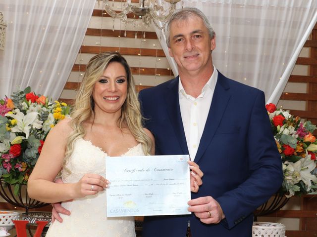 O casamento de Osmair e Vanessa em São Paulo 20