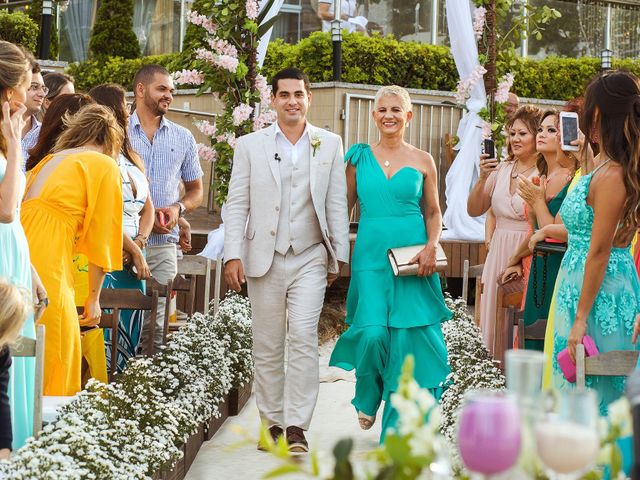 O casamento de Eduardo e Cláudia em Bombinhas, Santa Catarina 14