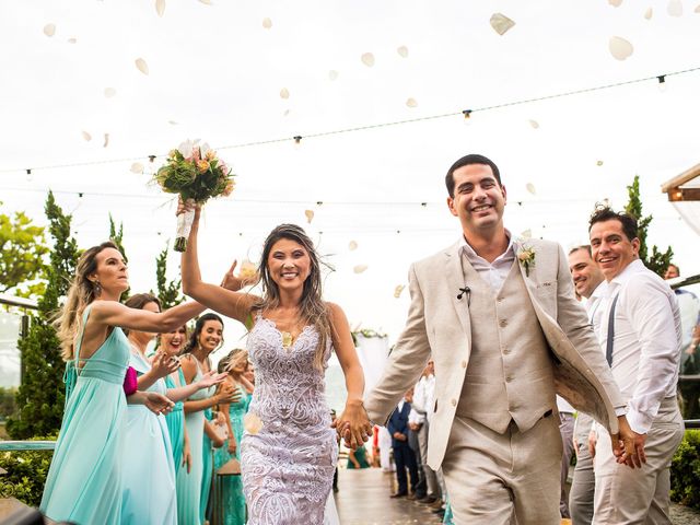 O casamento de Eduardo e Cláudia em Bombinhas, Santa Catarina 2