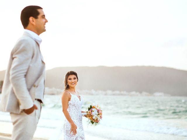 O casamento de Eduardo e Cláudia em Bombinhas, Santa Catarina 27