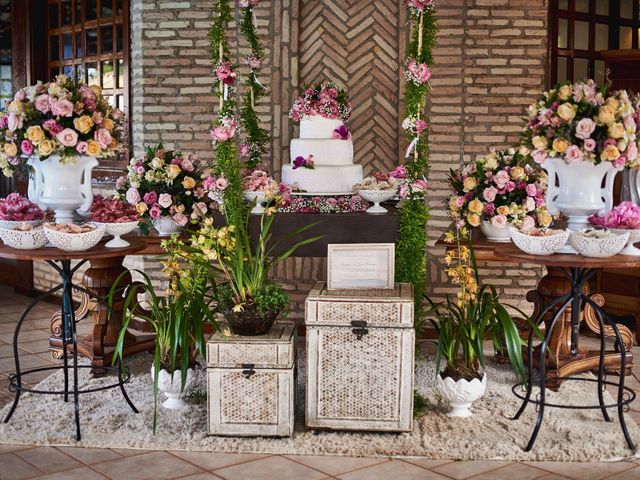 O casamento de Junior e Larissa em Araguari, Minas Gerais 15