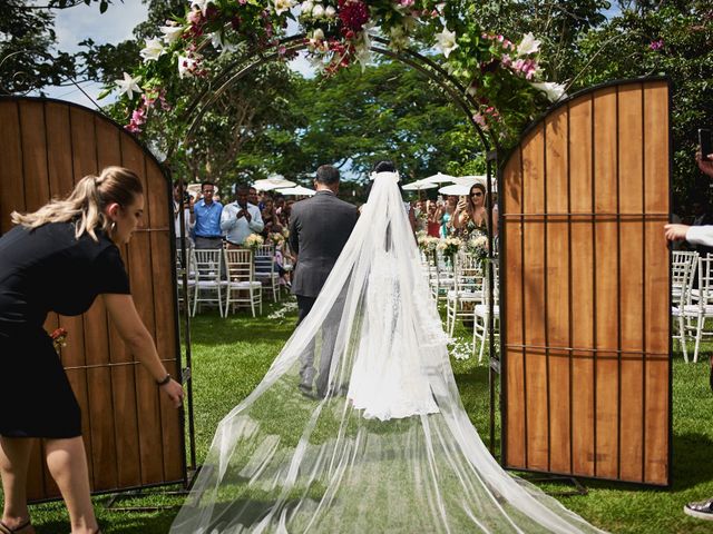 O casamento de Junior e Larissa em Araguari, Minas Gerais 48