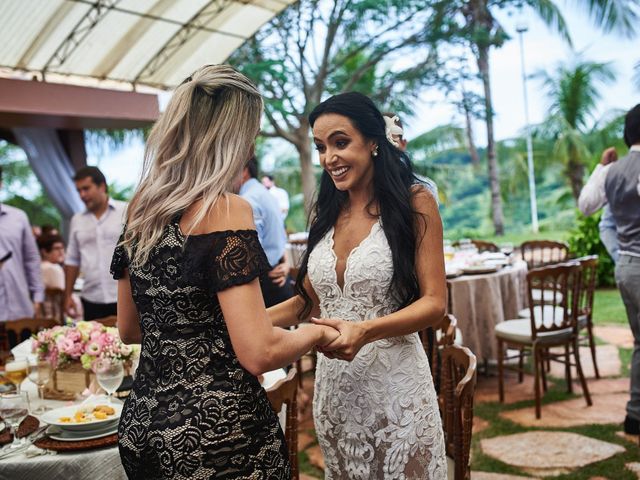 O casamento de Junior e Larissa em Araguari, Minas Gerais 111
