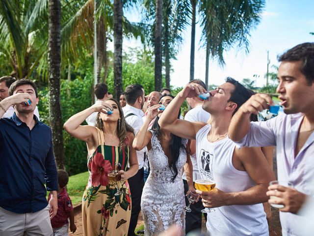 O casamento de Junior e Larissa em Araguari, Minas Gerais 136