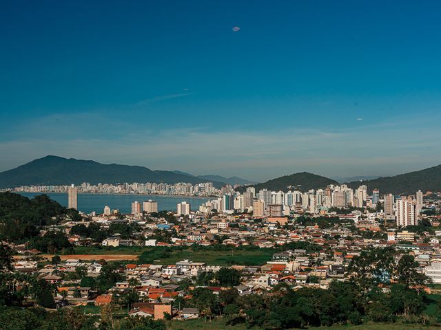 O casamento de Diogo e Thayrine em Itapema, Santa Catarina 17