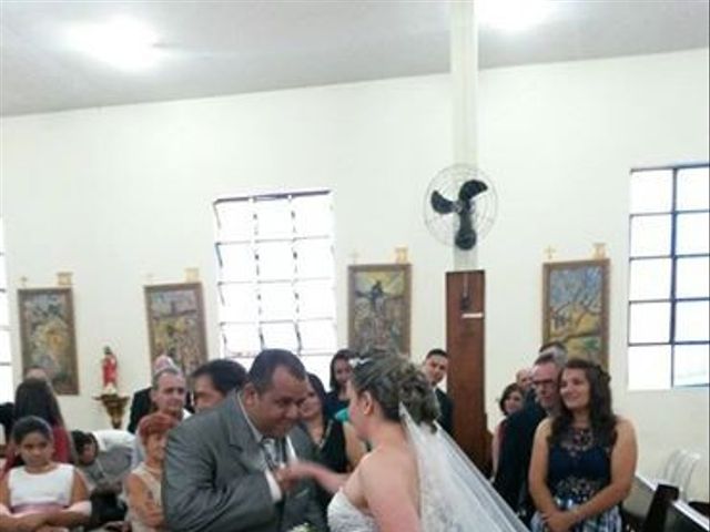 O casamento de Wagner e Carla em Embu, São Paulo 13