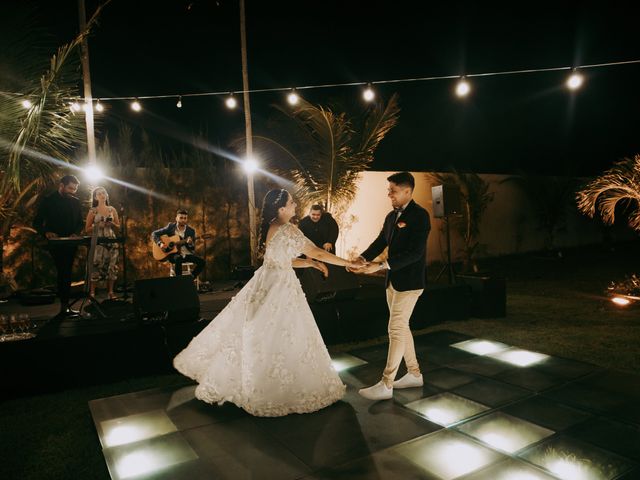 O casamento de Danyell Mendes e Livia Mendes  em Fortaleza, Ceará 7