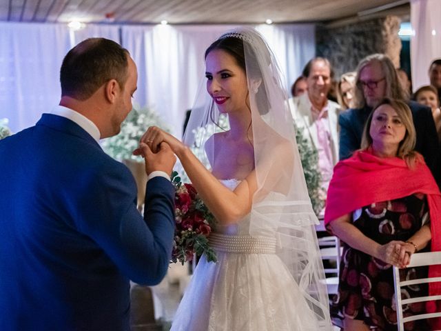 O casamento de Alexandre e Vanessa em Itapema, Santa Catarina 22