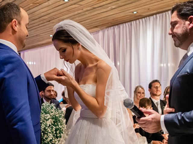 O casamento de Alexandre e Vanessa em Itapema, Santa Catarina 41