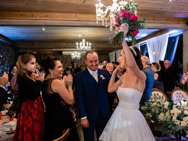 O casamento de Alexandre e Vanessa em Itapema, Santa Catarina 53