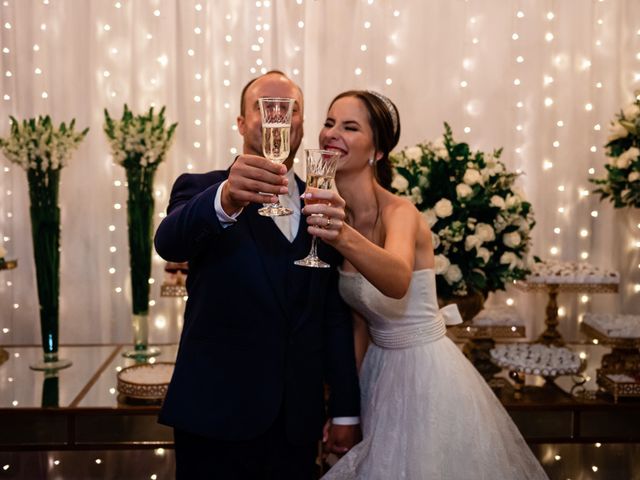 O casamento de Alexandre e Vanessa em Itapema, Santa Catarina 55