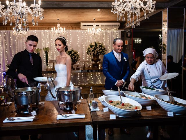 O casamento de Alexandre e Vanessa em Itapema, Santa Catarina 56