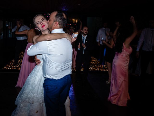 O casamento de Alexandre e Vanessa em Itapema, Santa Catarina 101