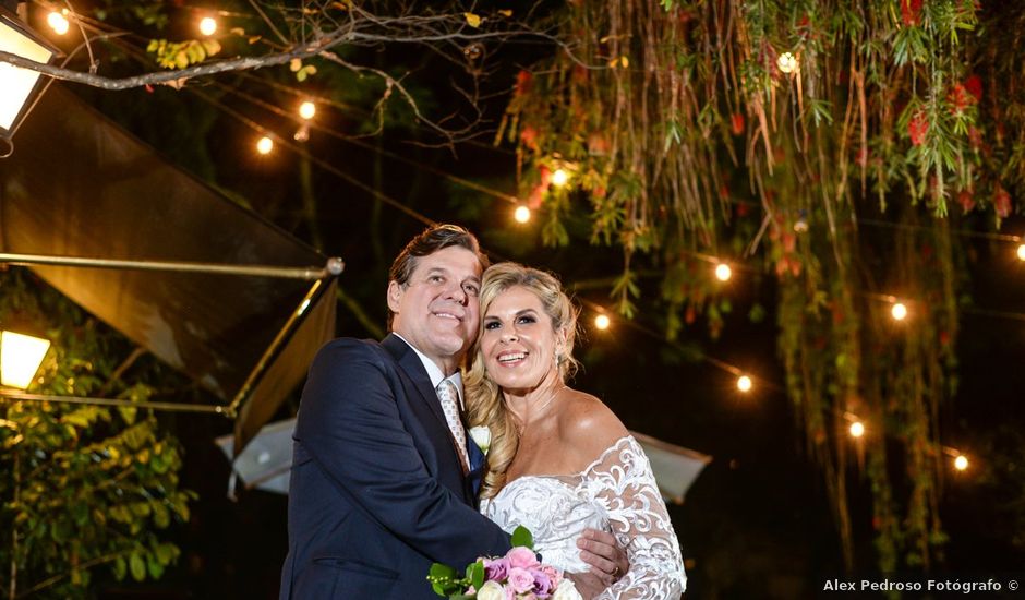 O casamento de Murilo e Paola em São Paulo