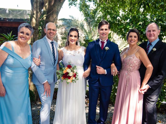 O casamento de Willian e Barbara em Itapema, Santa Catarina 57