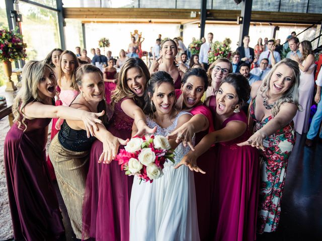 O casamento de Willian e Barbara em Itapema, Santa Catarina 76