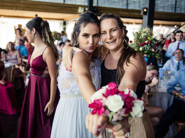 O casamento de Willian e Barbara em Itapema, Santa Catarina 78