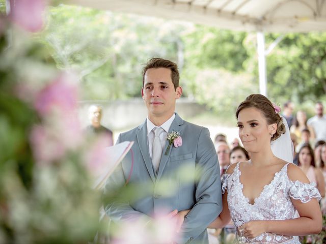 O casamento de Alessandro e Luciana em Camaragibe, Pernambuco 21