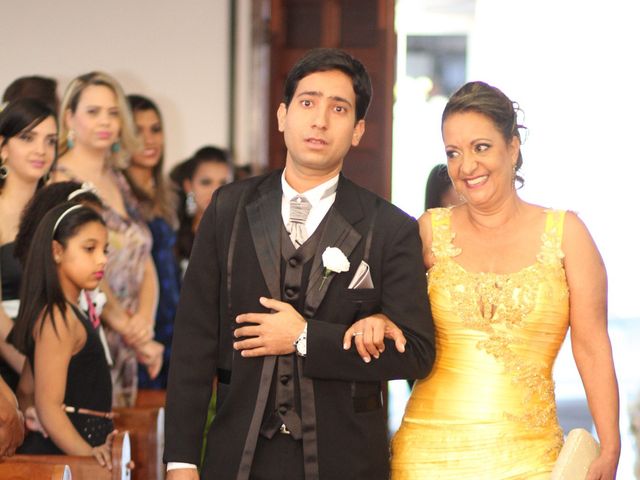 O casamento de Deivson  e Débora em Itabira, Minas Gerais 5